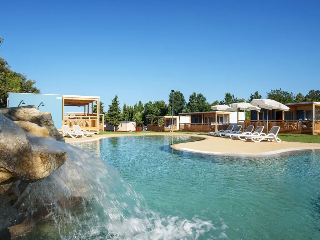 camping-polari-mobile-homes-premium-family-swimming-pool