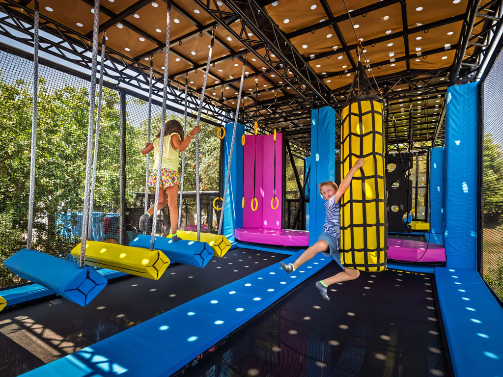 camping-polari-children-playground-parkour