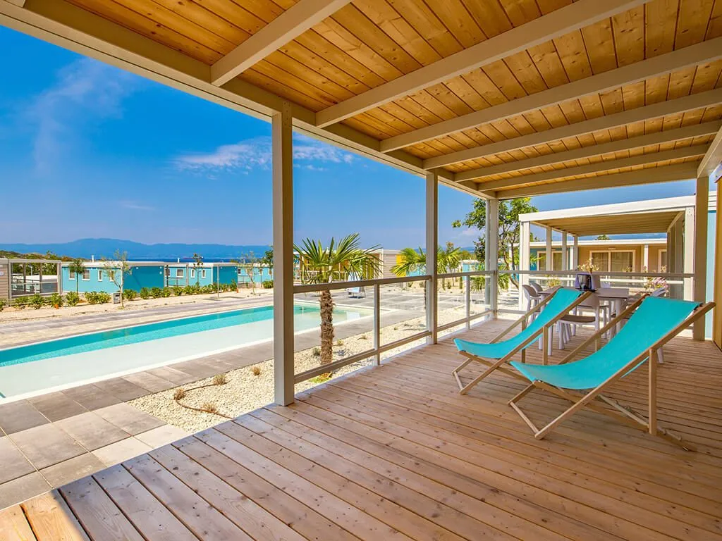 camping-omisalj-mobile-home-with-pool