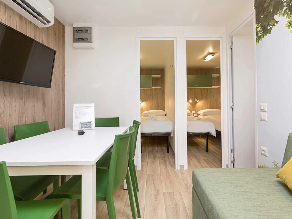 campsite-vestar-forest-escape-family-mobile-homes-interior