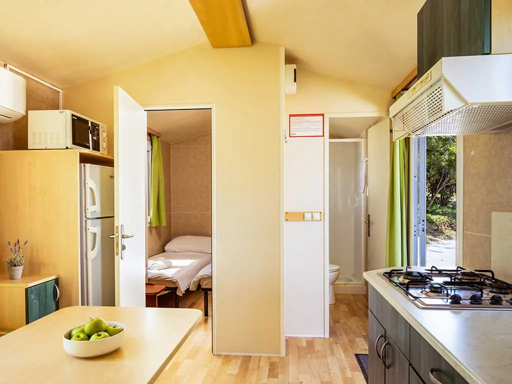 brioni-sunny-camping_brioni-comfort-mobile-home-interior-2