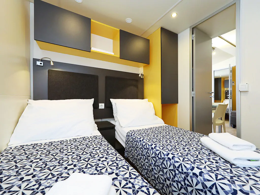 campsite-park-soline-premium-mobile-homes-second-bedroom