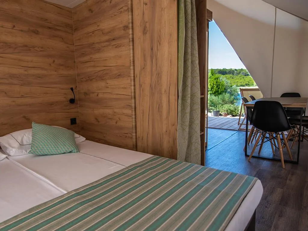 arena-one-99-glamping-premium-three-bedroom-safari-tent-interior-ii