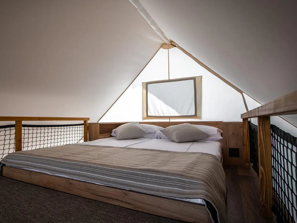 arena-one-99-premium-three-bedroom-safari-double-bedroom
