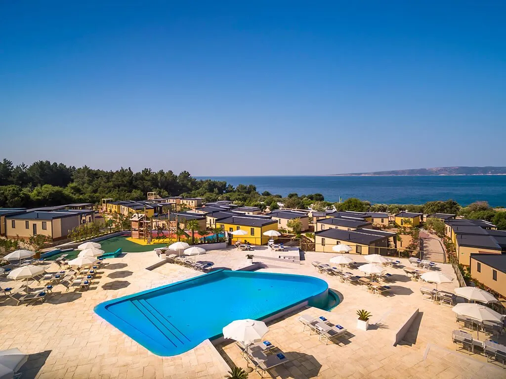 krk-premium-camping-resort-mobile-homes-and-pool-complex-air-view-i