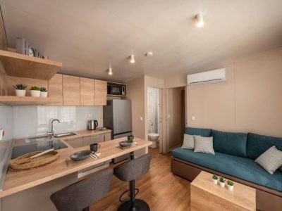 campsite-rapoca-superior-relax-interior-kitchen-living-room