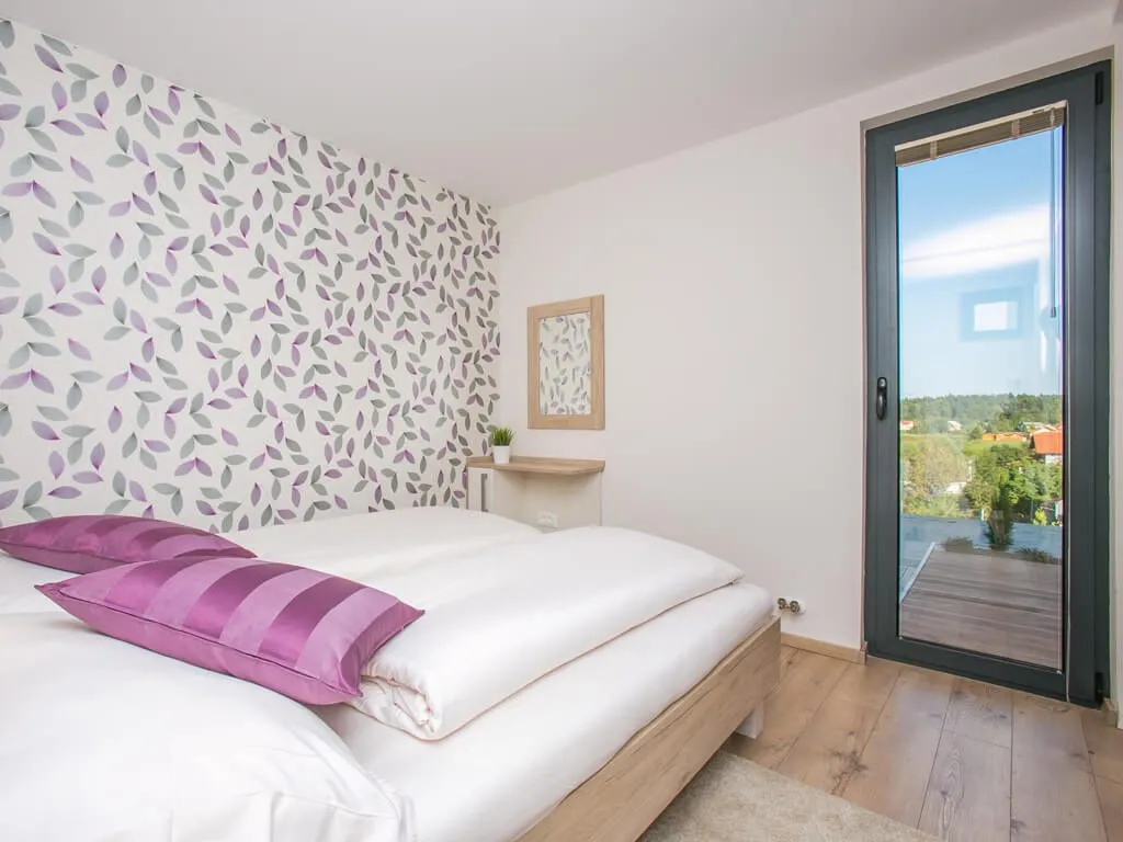 camping-turist-grabovac-mobile-homes-double-bedroom-ii