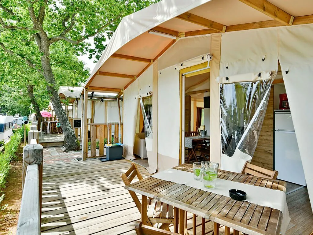 camping-park-polidor-safari-glamping-exterior-vii