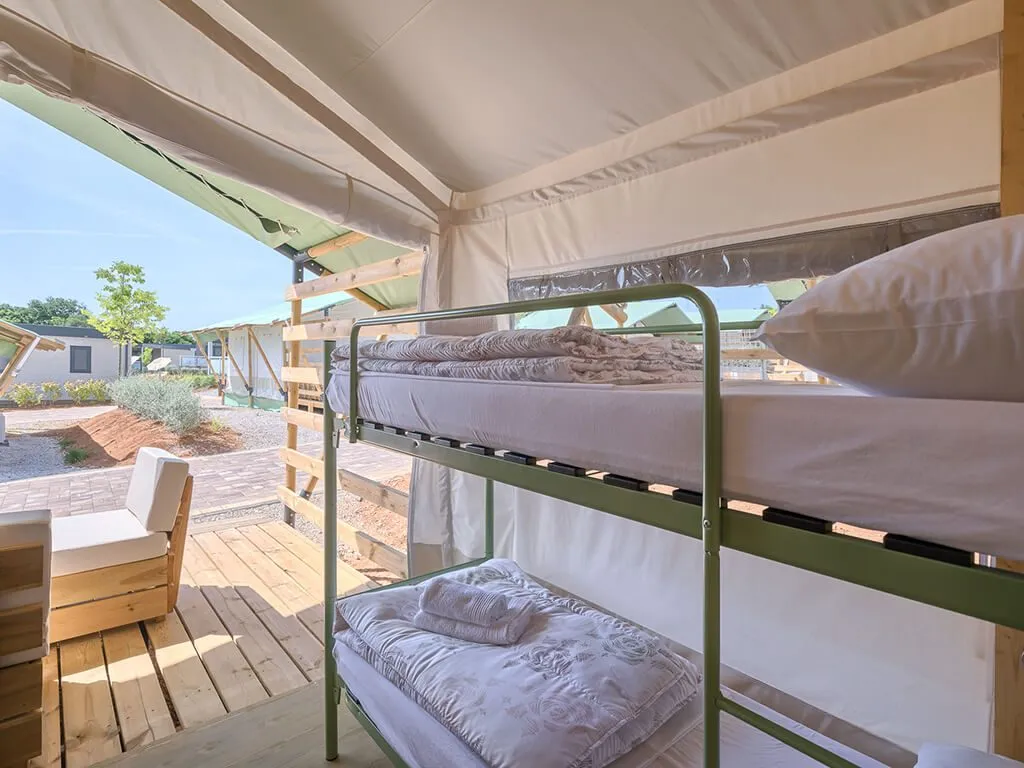 boutique-campsite-santa-marina-premium-glamping-tent-19