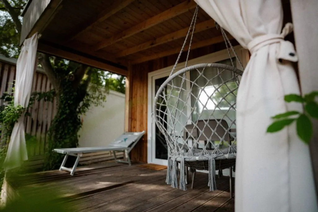 falkensteiner-camping-zadar-mobile-home-terrace