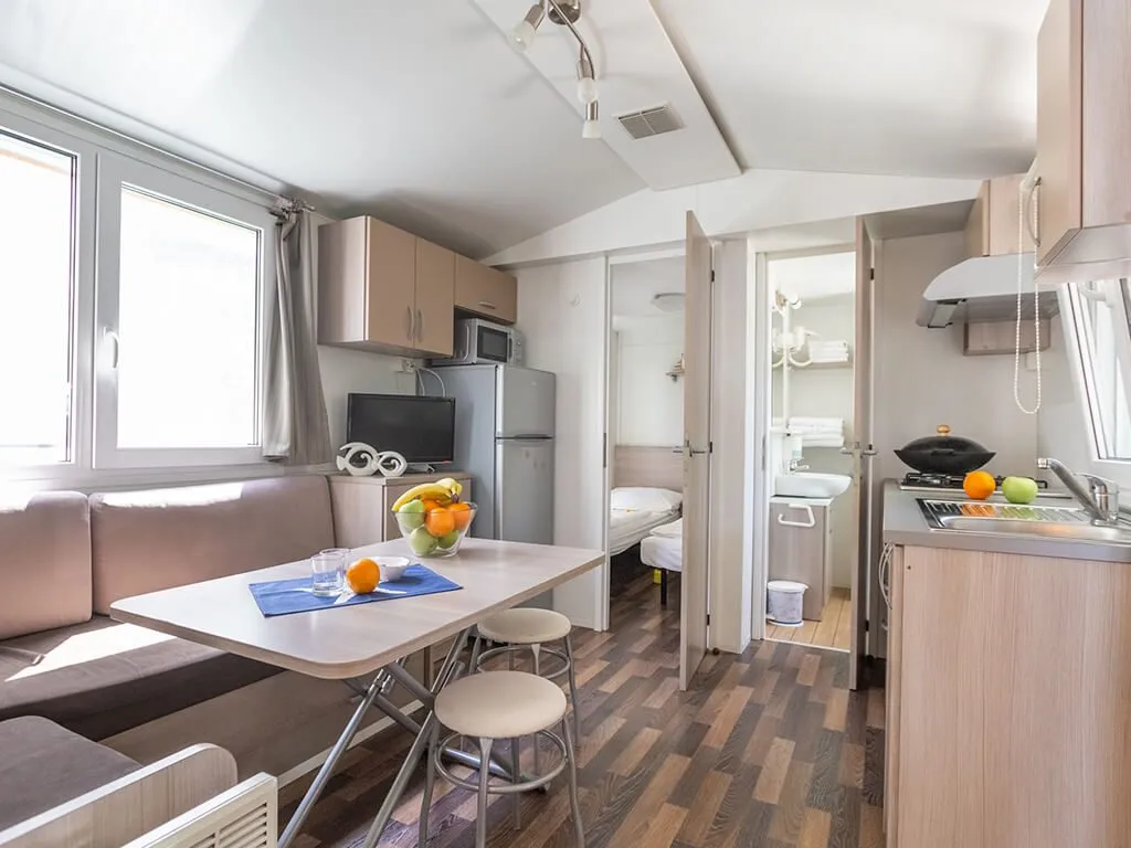 camping-slamni-mobile-home-interior