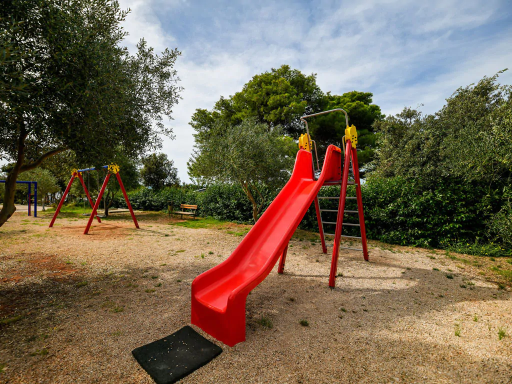 camping-ugljan-childrens-playground