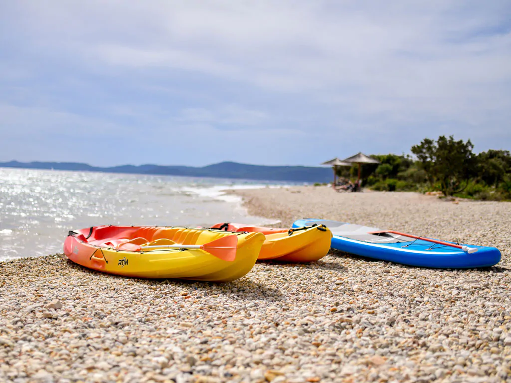 camping-ugljan-kayak
