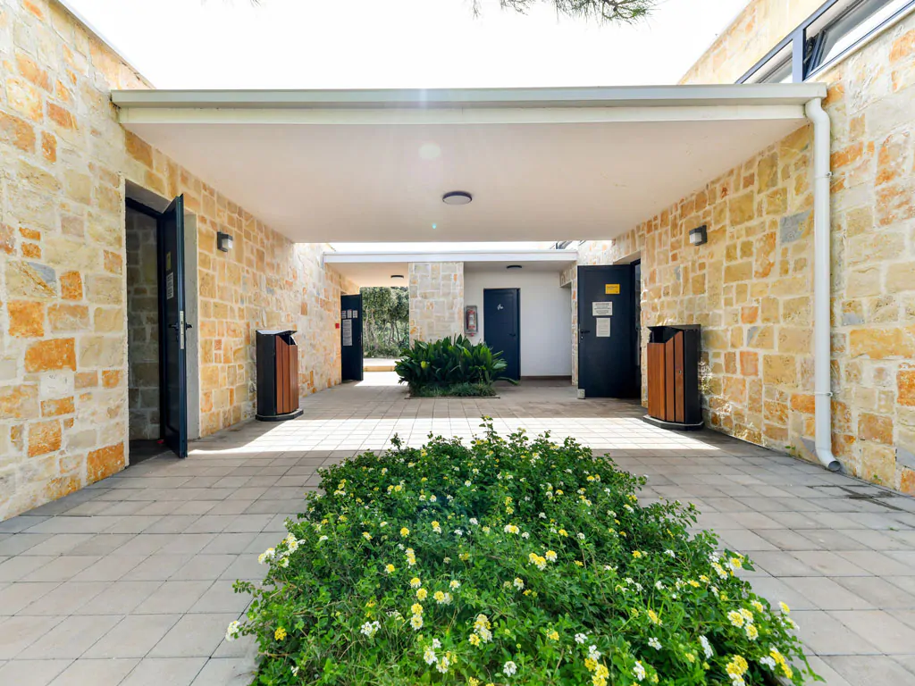 camping-ugljan-sanitary-facility
