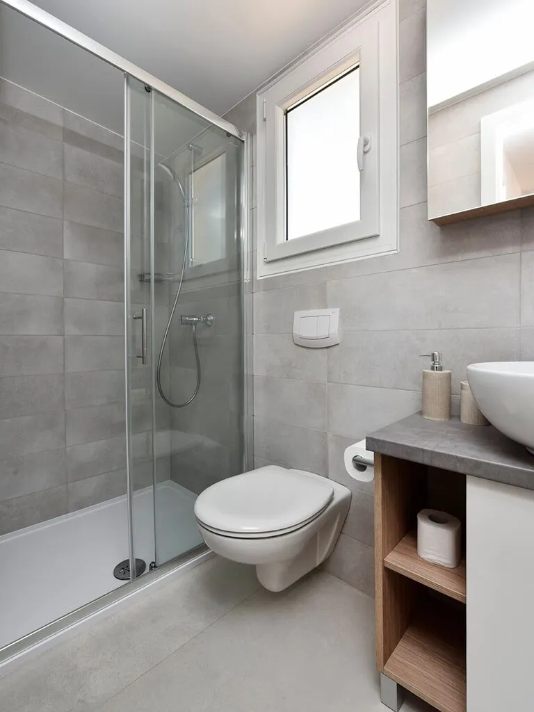 camping-ugljan-bathroom-of-mobile-home-iii