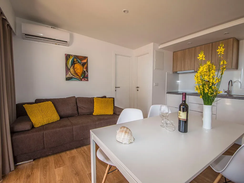 camping-ugljan-interior-of-mobile-homes-premium-or-superior-iii