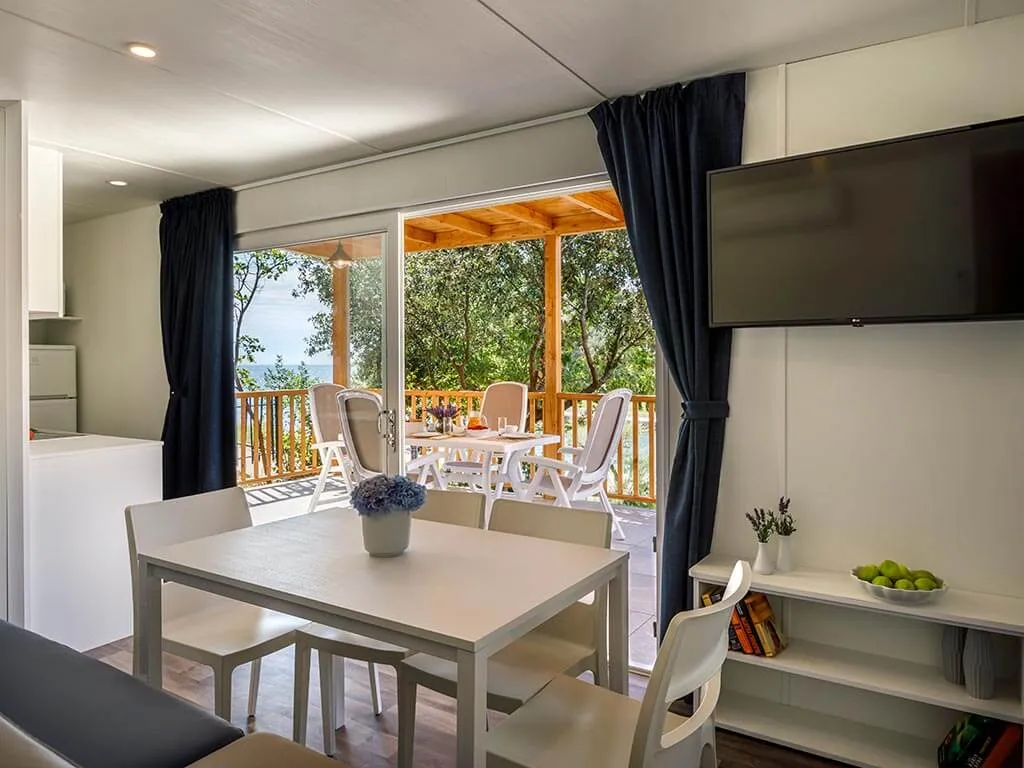 camping-porto-sole-mobile-home-superior-interior