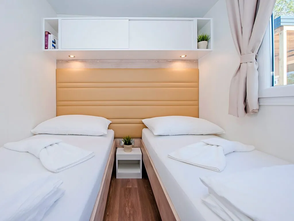 camping-puntica-mediteran-premium-mobile-home-children-room