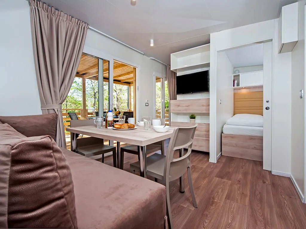 camping-puntica-mediteran-premium-mobile-home-interior