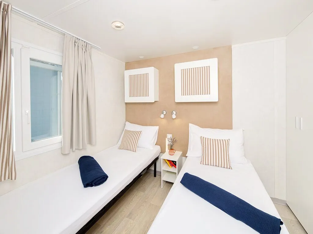 lanterna-premium-camping-resort-marine-premium-mobile-home-iii