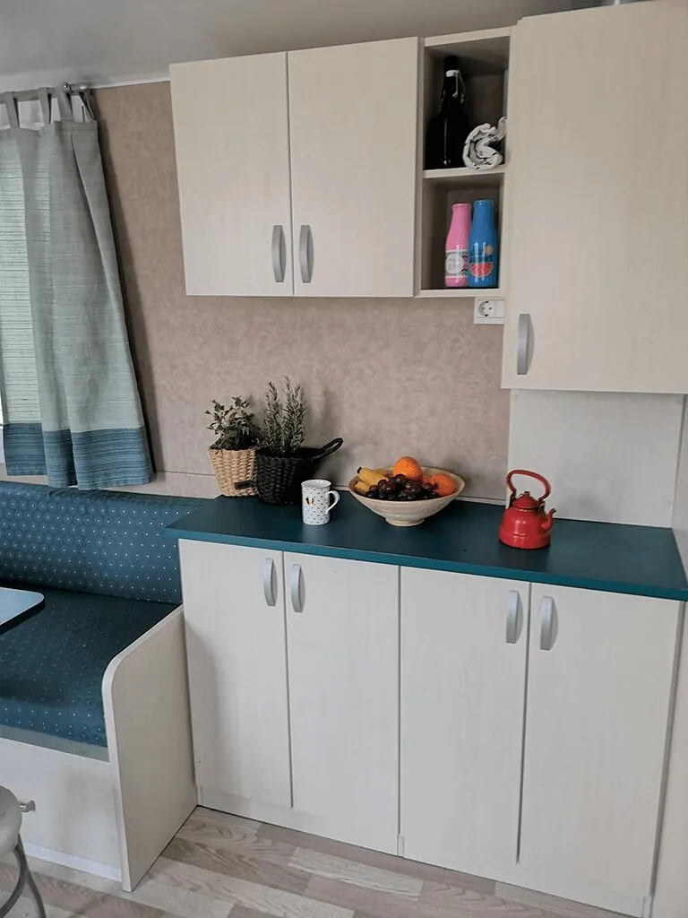 lanterna-premium-camping-resort-west-coast-mobile-homes-interior-iii