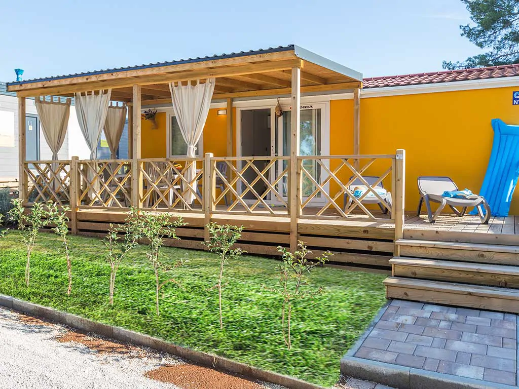 lanterna-premium-camping-resort-liva-mobile-homes-exteriror
