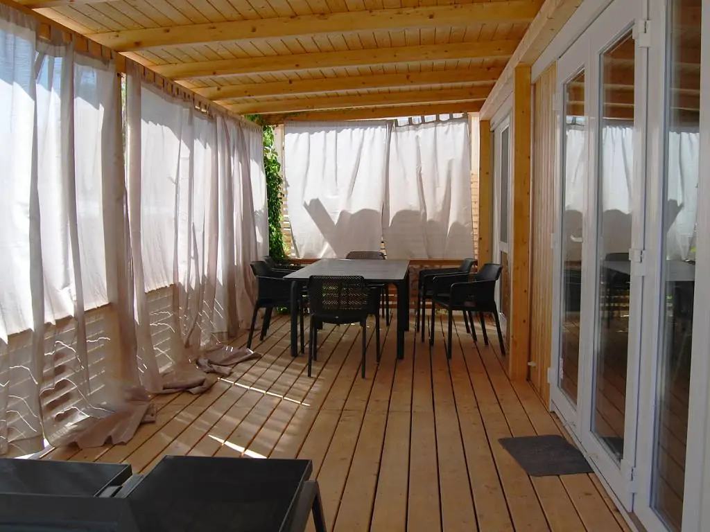 campsite-bunja-premium-exterior-terrace