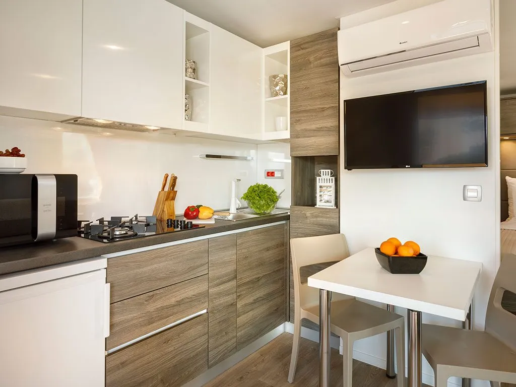 jezevac-premium-camping-resort-jezevac-premium-camping-resort-lungomare-premium-camping-chalet-interior-i