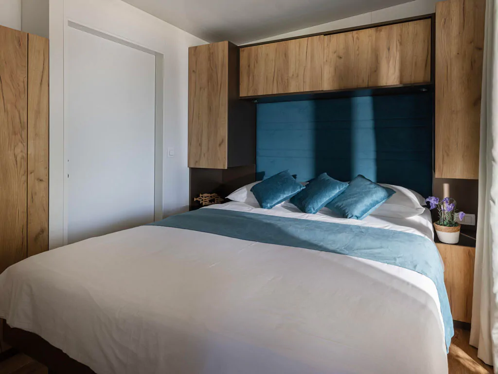 mobile-home-surf-beach-village-interior-double-beds-3