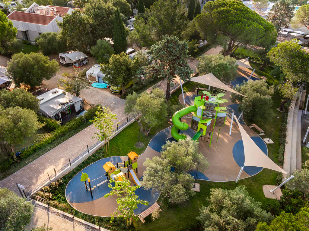 camping-amarin-children-playground-airview