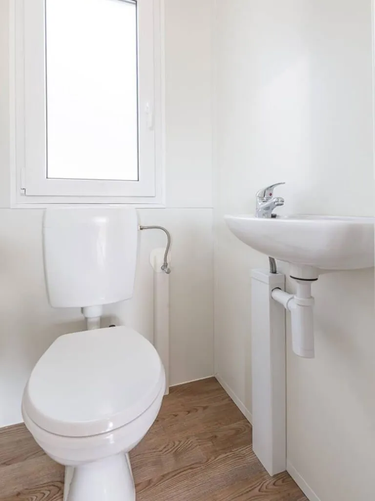 camping-bijela-uvala-mobile-homes-premium-toilet