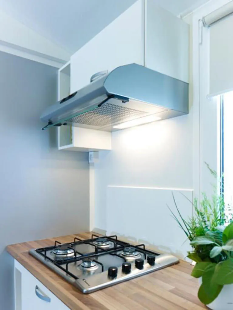 camping-kozarica-mobile-home-lux-kitchen-2