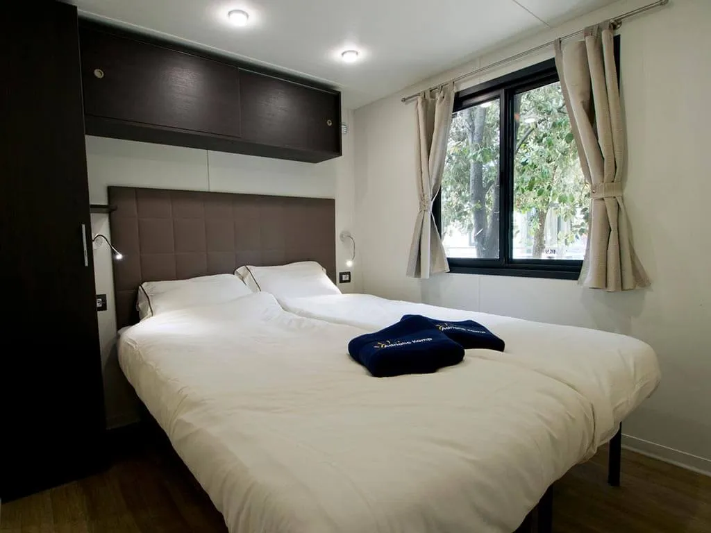 mobile-home-aria-moda-plus-bedroom-5