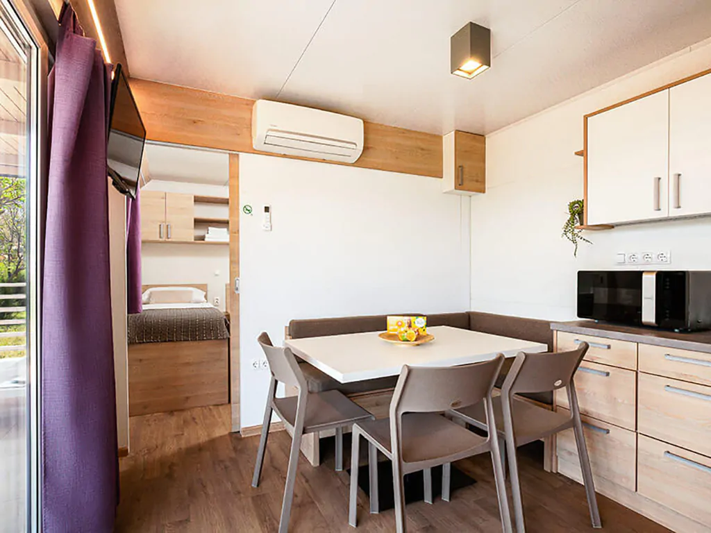 baska-beach-camping-resort-mobile-home-sunny-beach-home-for-4-interior-living-room