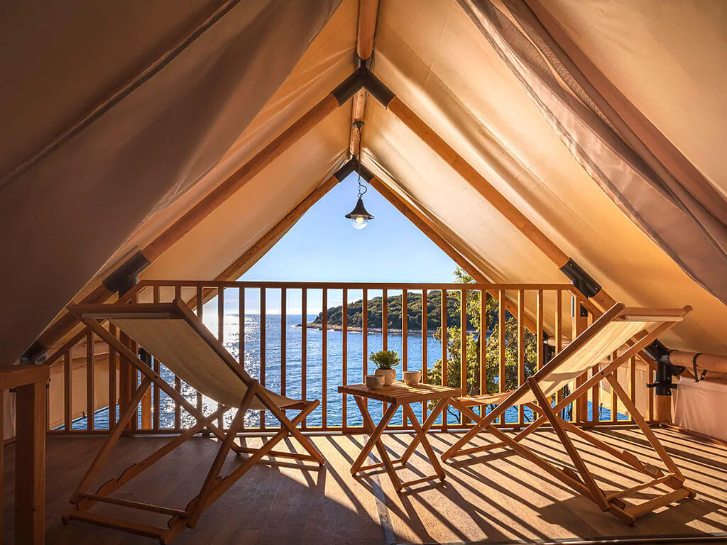 istra-premium-camping-resort-glamping-sunset-loggia