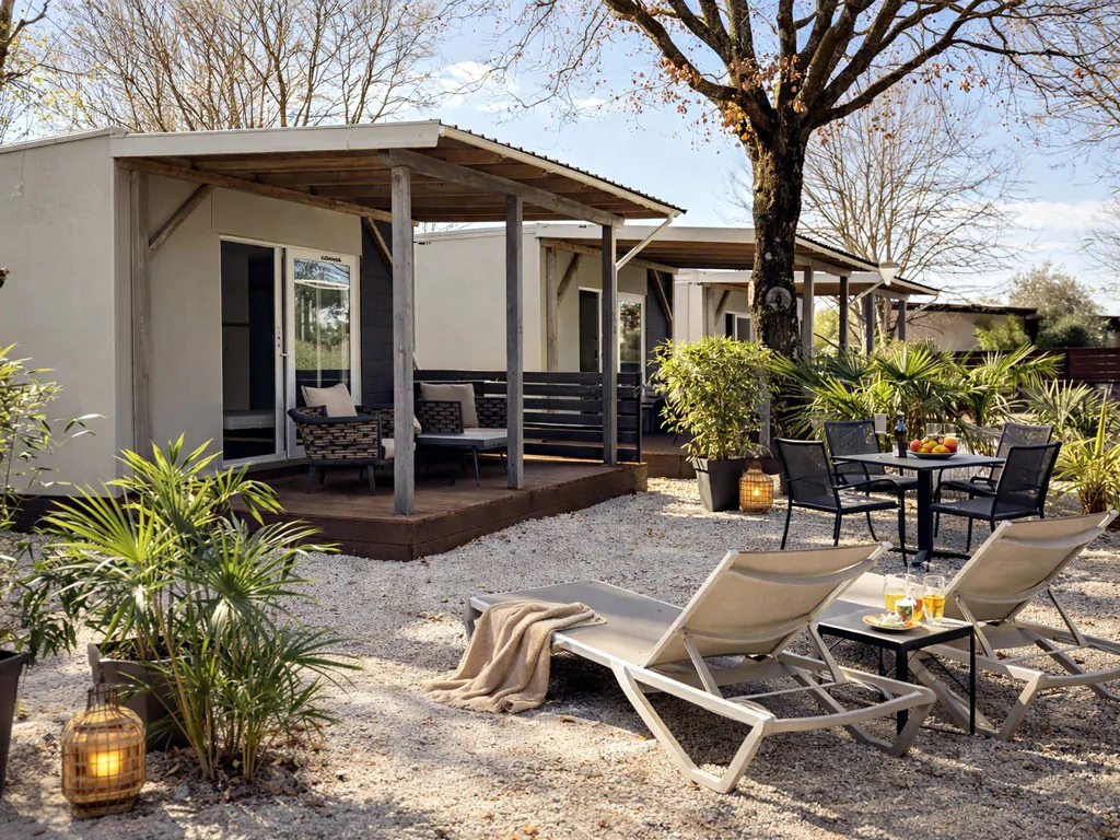 camping-ulika-rovinj-one-studio-exterior-terrace-mobile-home