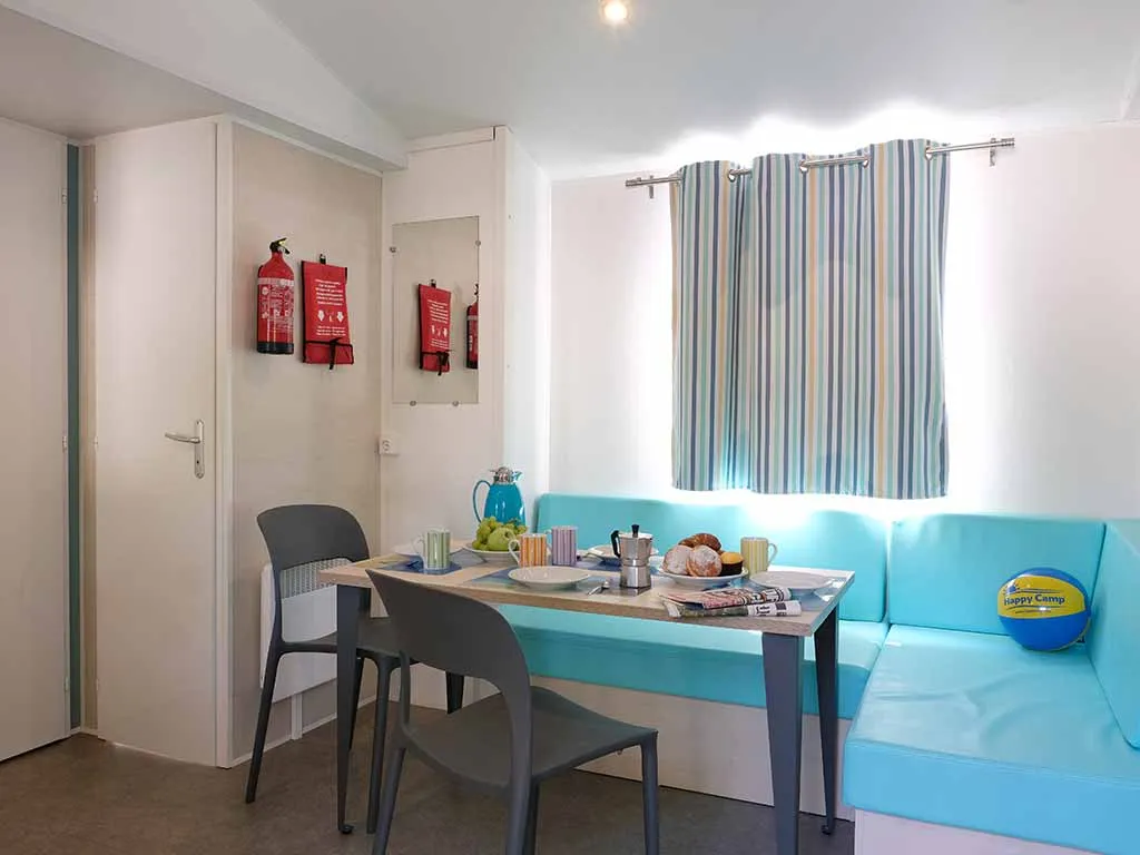 mobile-home-happy-premium-interior-2-5