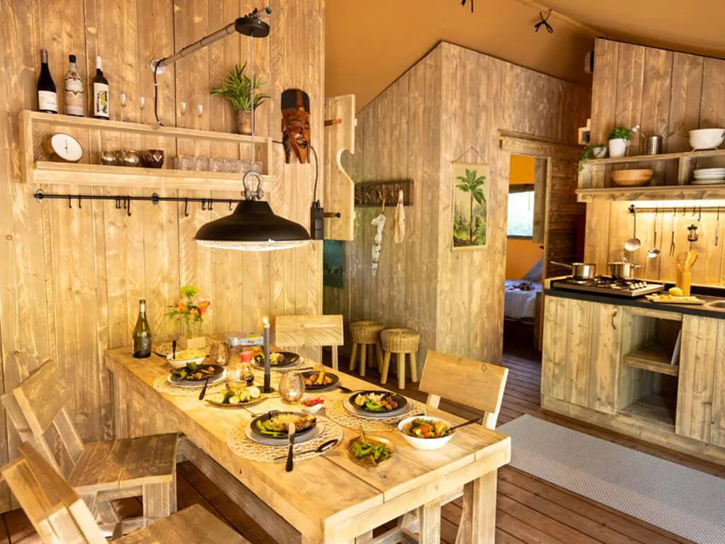 camping-papafigo-glamping-interior-6