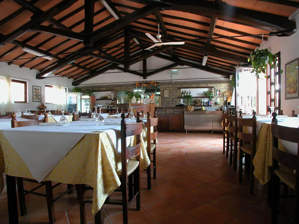 camping-california-restaurant