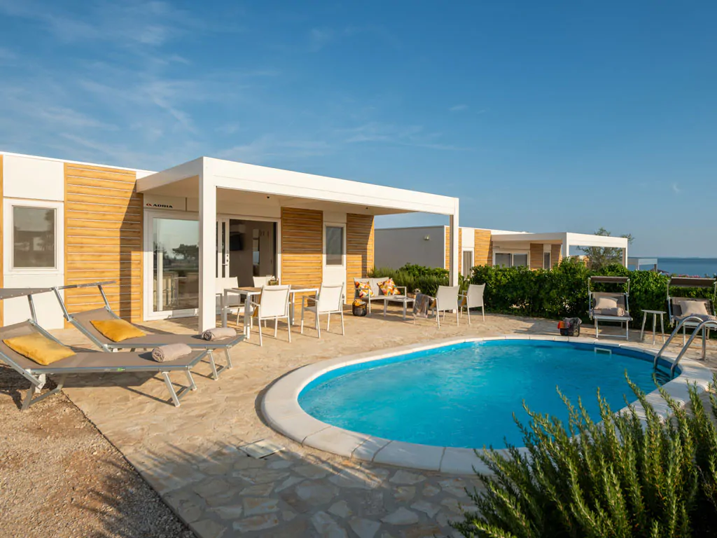 campsite-terra-park-phalaris-mobile-home-tamaris-holiday-home-pool-exterior-view-2