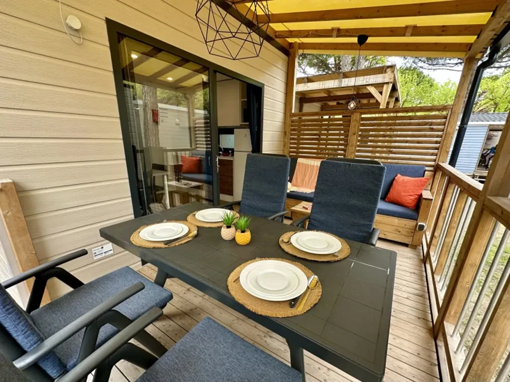 estivo-premium-exterior-terrace