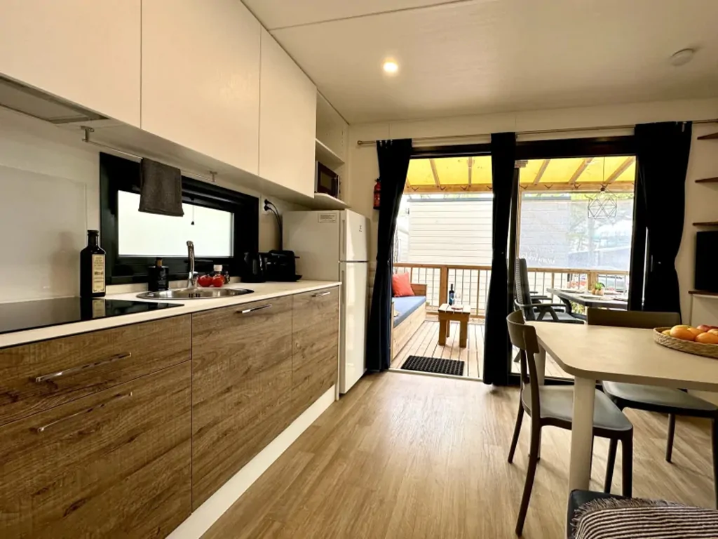 estivo-premium-interior-kitchen