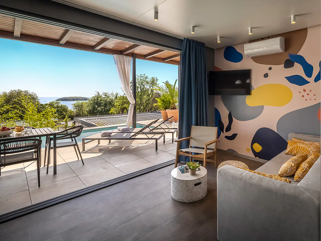 istra_premium_camping_resort_orlandin_premium_camping_villa_with_private_pool_living_room