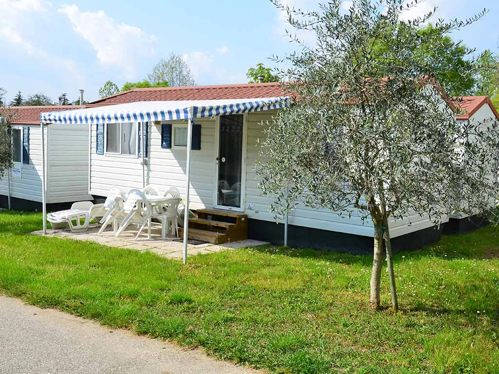 mobile-home-happy-standard-exterior-4-4