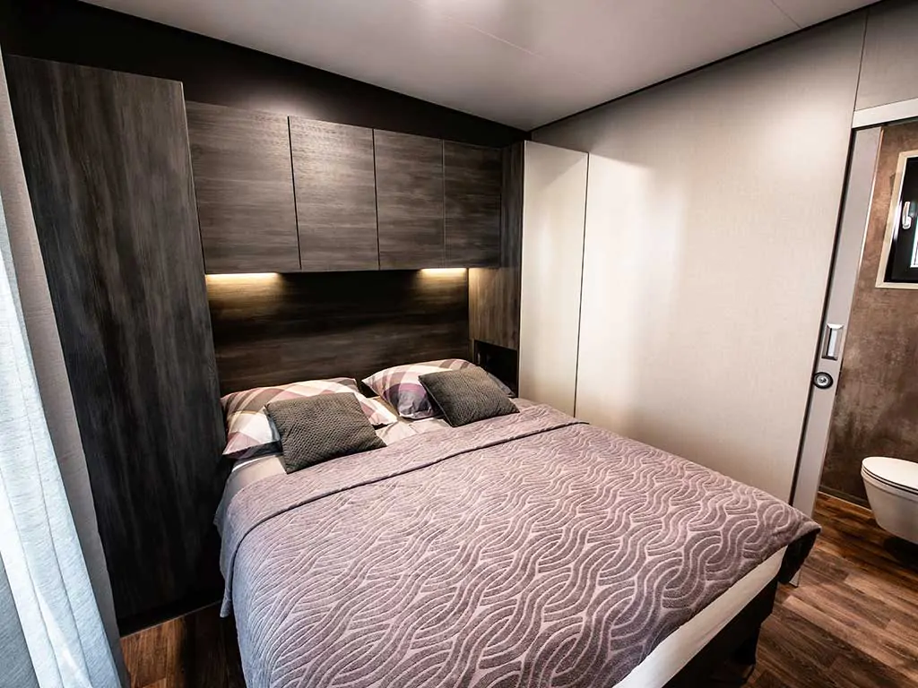 campsite-selce-adrialux-mobile-homes-bedroom-ii