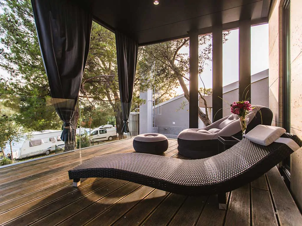 campsite-selce-adrialux-mobile-homes-terrace-v