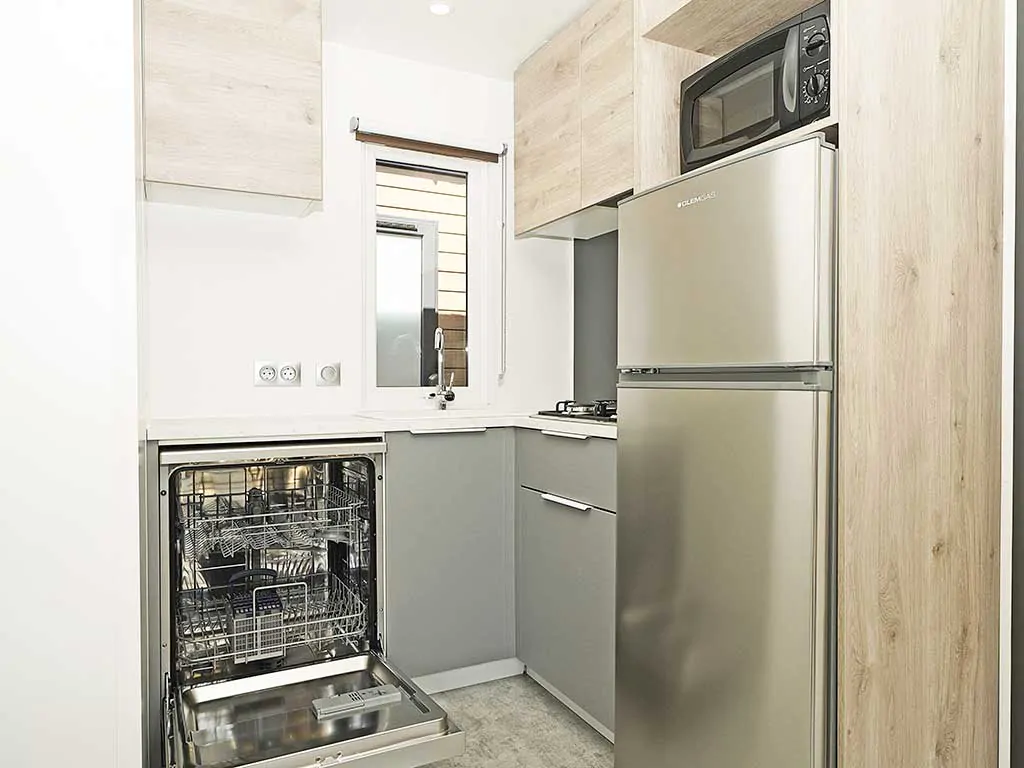 mobile-homes-privilege-kitchen-i