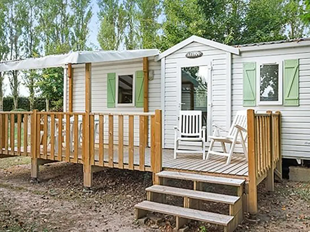 amadra-park-sibenik-mobile-home-comfort-exterior