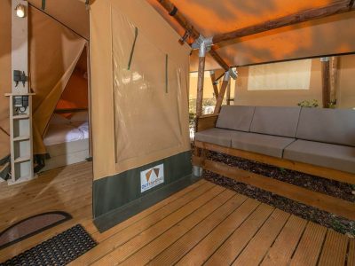 equipped-tent-glamping-interior-6