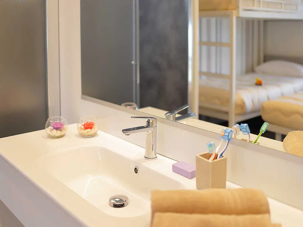 chalet-plus-mobile-homes-bathroom-i